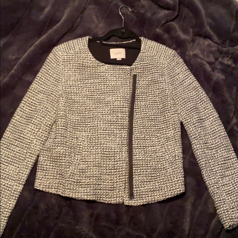 Loft Black and White Zip Up Blazer Size 8
